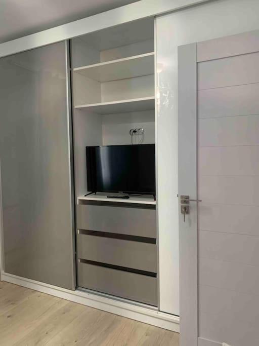 Apartament In Complex Rezidential Ramnicu Valcea Bagian luar foto